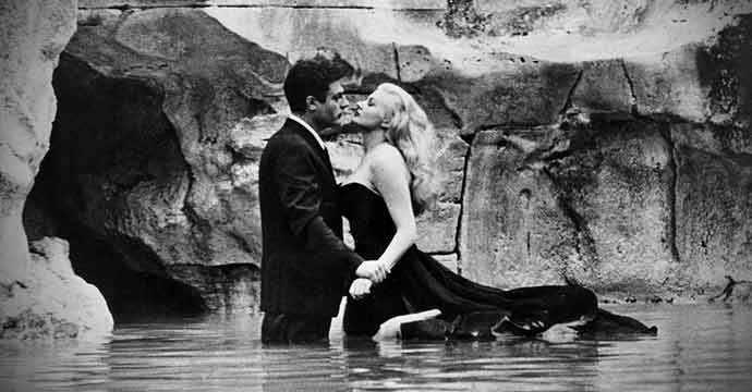 Marcello Mastroianni and Anita Ekberg in La Dolce Vita - WestmounMag.ca